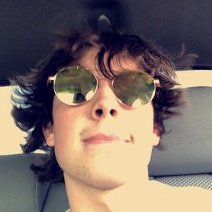 Meet your Posher, Thomas